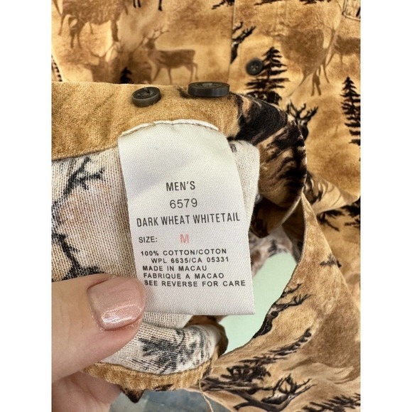 Woolrich Men's Sz M Shirt Flannel Button Down All Over Deer Print Whitet… - Picture 8 of 9